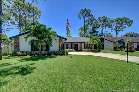 13478 Jonquil Court Wellington FL 33414