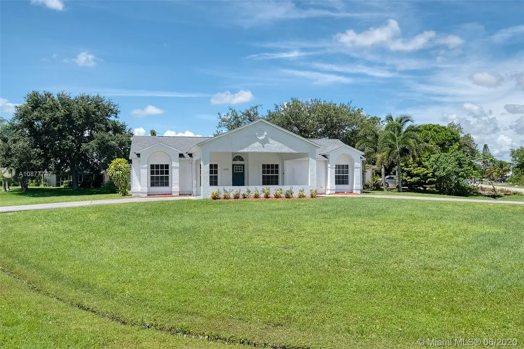 498 SE Starfish Avenue Port St. Lucie FL 34983