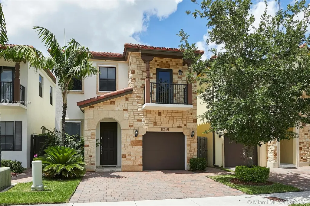 10359 NW 70th Lane Doral FL 33178