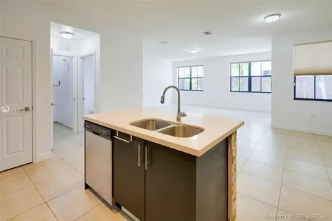 10359 NW 70th Lane Doral FL 33178