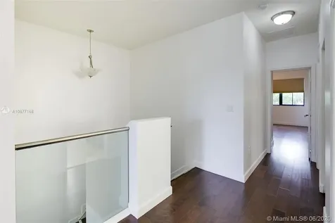 10359 NW 70th Lane Doral FL 33178