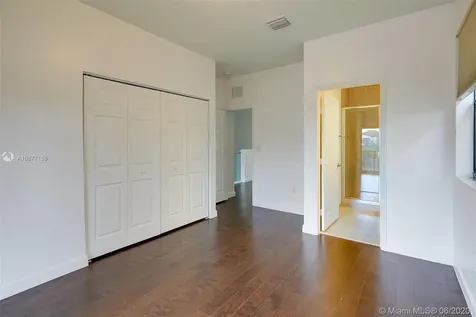 10359 NW 70th Lane Doral FL 33178