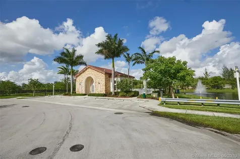 10359 NW 70th Lane Doral FL 33178