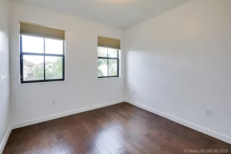 10359 NW 70th Lane Doral FL 33178