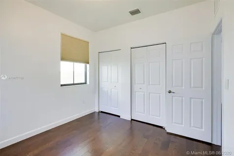 10359 NW 70th Lane Doral FL 33178