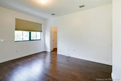 10359 NW 70th Lane Doral FL 33178