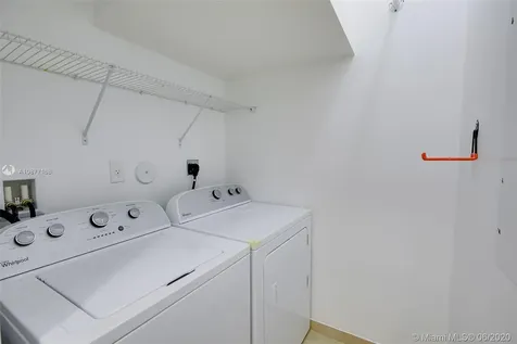 10359 NW 70th Lane Doral FL 33178