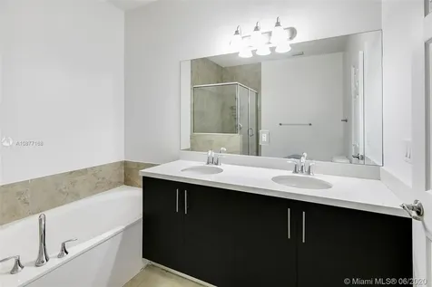 10359 NW 70th Lane Doral FL 33178