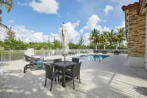 10359 NW 70th Lane Doral FL 33178