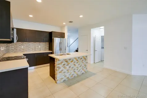 10359 NW 70th Lane Doral FL 33178