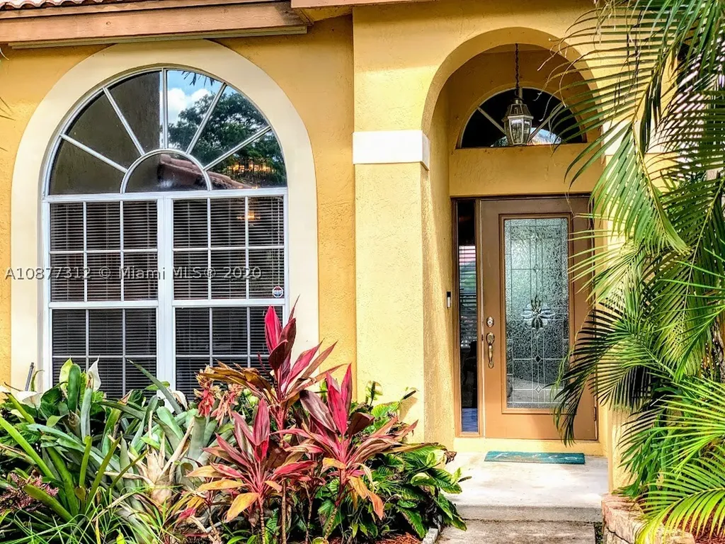 1911 NW 182nd Terrace Pembroke Pines FL 33029