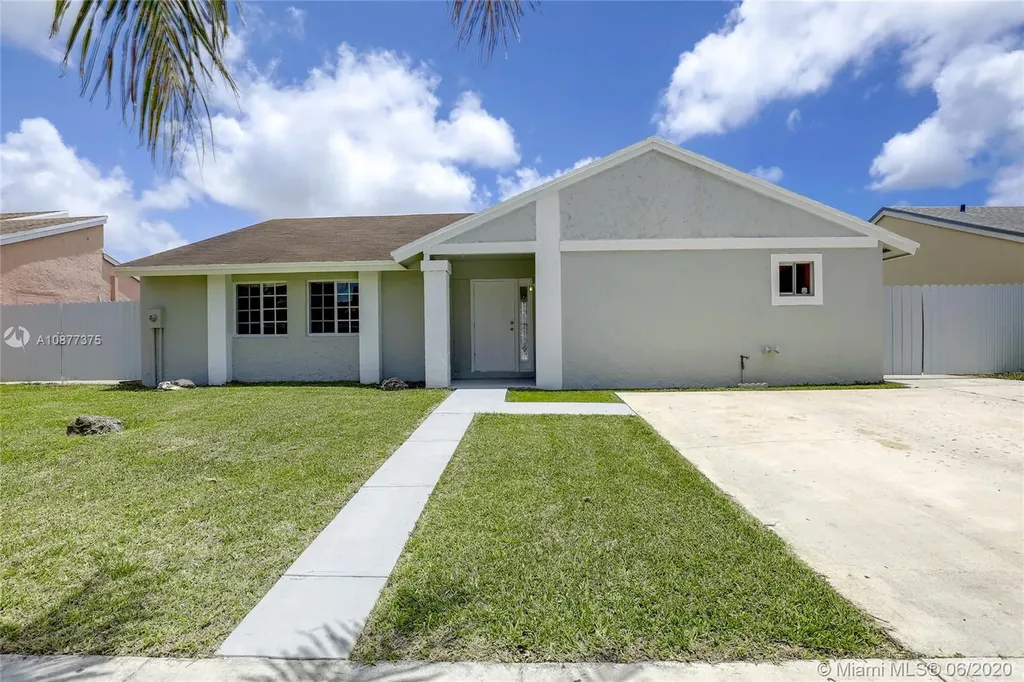 20933 SW 124th Avenue Road Miami FL 33177