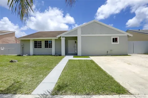 20933 SW 124th Avenue Road Miami FL 33177