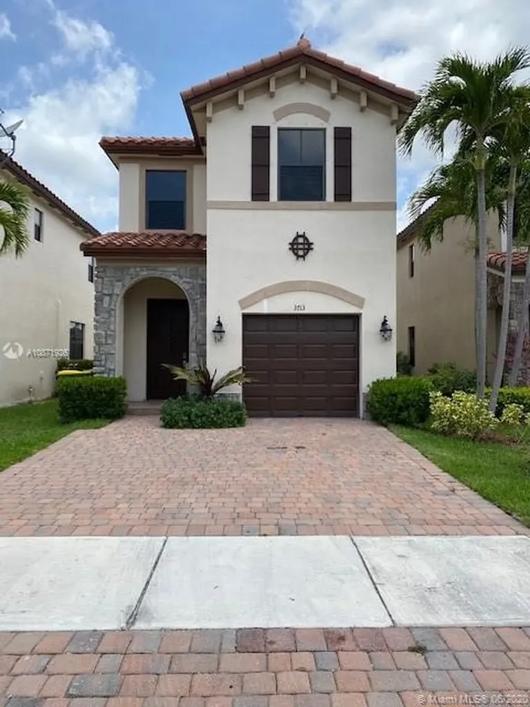 3713 NE 2nd Street Homestead FL 33033