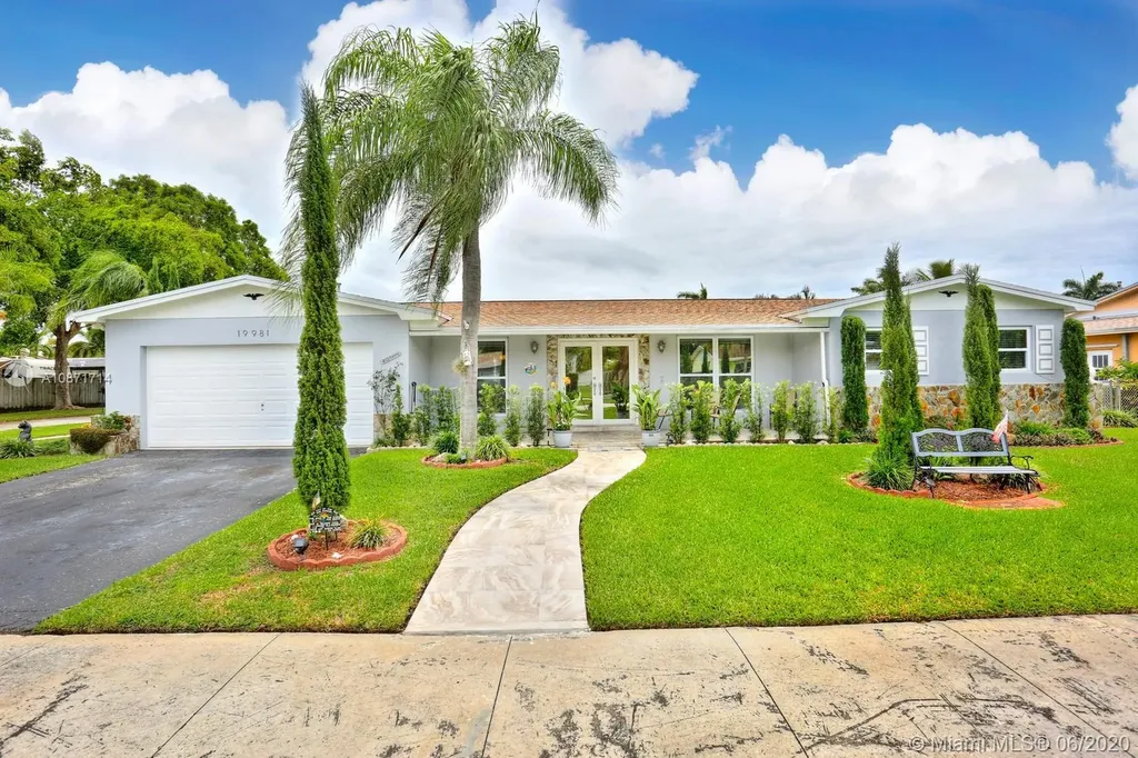 19981 SW 84th Avenue Cutler Bay FL 33189