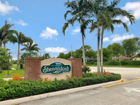 14521 Hickory Court Davie FL 33325