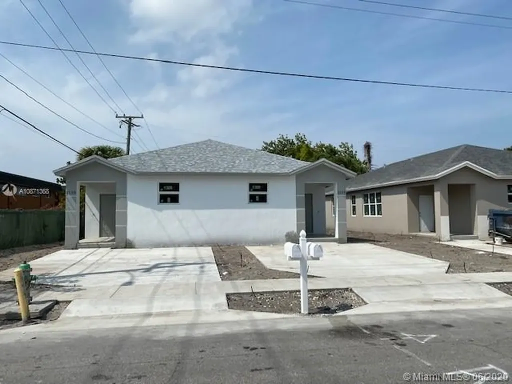 2139 Madison Street B Hollywood FL 33020