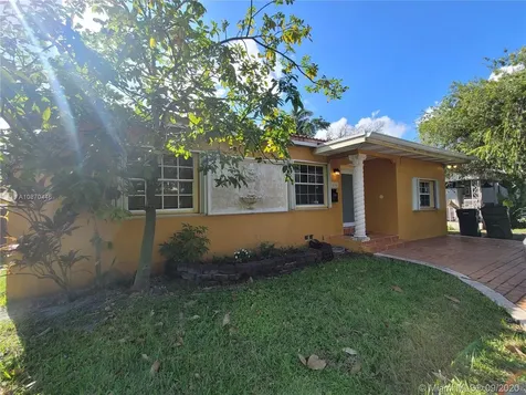 590 Ragan Drive Miami Springs FL 33166