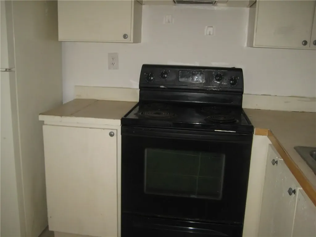 3134 NW 49th Street Miami FL 33142