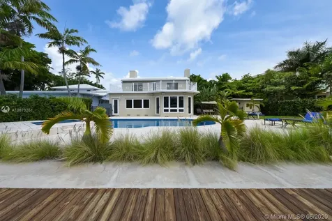 3451 N Meridian Avenue Miami Beach FL 33140
