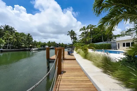 3451 N Meridian Avenue Miami Beach FL 33140
