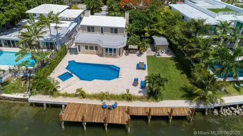 3451 N Meridian Avenue Miami Beach FL 33140