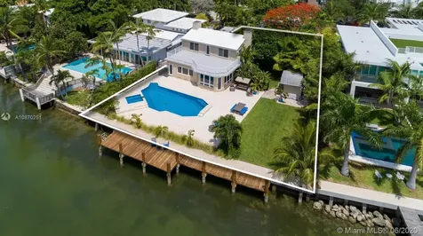 3451 N Meridian Avenue Miami Beach FL 33140