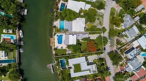 3451 N Meridian Avenue Miami Beach FL 33140