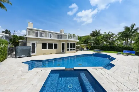 3451 N Meridian Avenue Miami Beach FL 33140