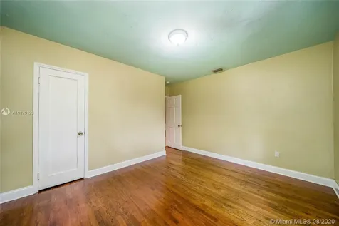 101 NW 88th Street El Portal FL 33150