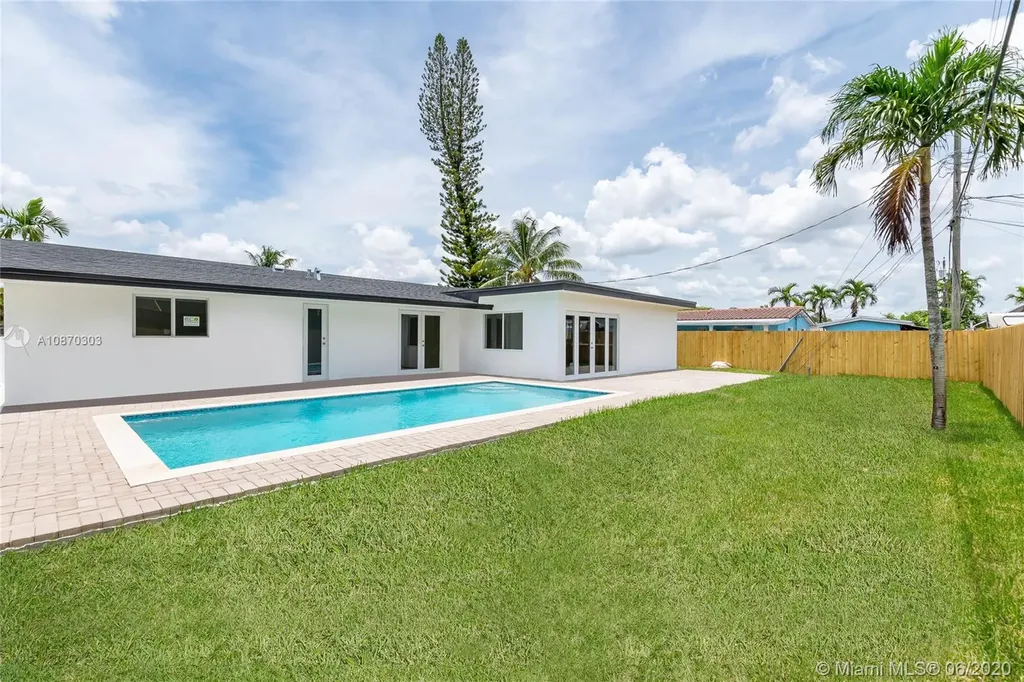 1831 SW 92nd Court Miami FL 33165