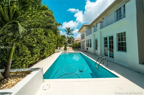 15940 NW 83rd Avenue Miami Lakes FL 33016
