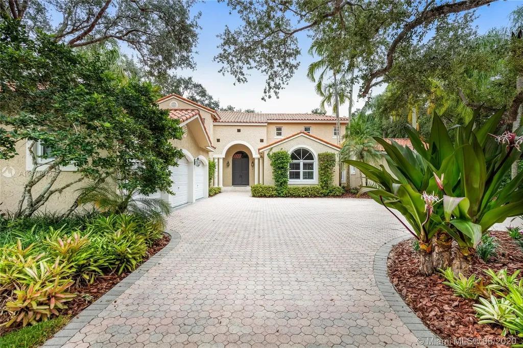 11045 Girasol Avenue Coral Gables FL 33156