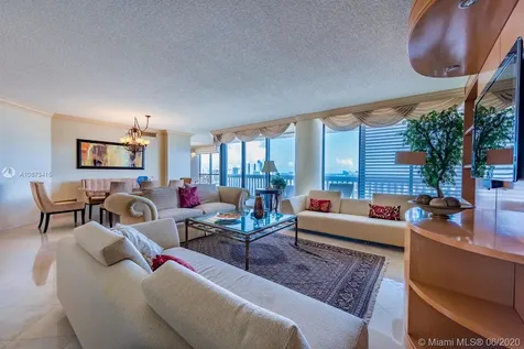 2000 Island Boulevard Aventura FL 33160