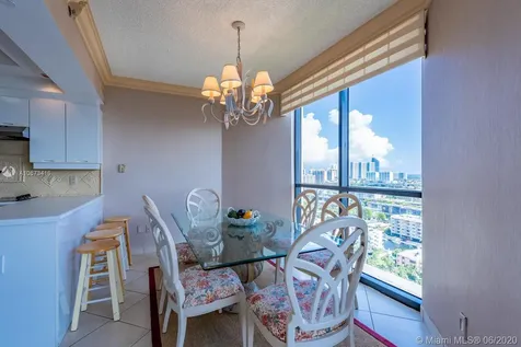 2000 Island Boulevard Aventura FL 33160