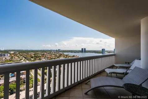 2000 Island Boulevard Aventura FL 33160