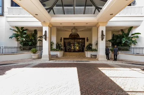 2000 Island Boulevard Aventura FL 33160