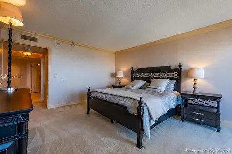 2000 Island Boulevard Aventura FL 33160