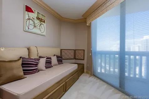 2000 Island Boulevard Aventura FL 33160
