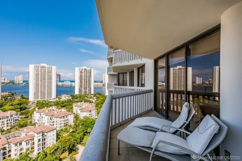 2000 Island Boulevard Aventura FL 33160