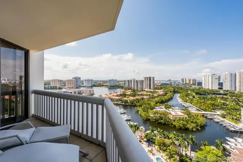 2000 Island Boulevard Aventura FL 33160