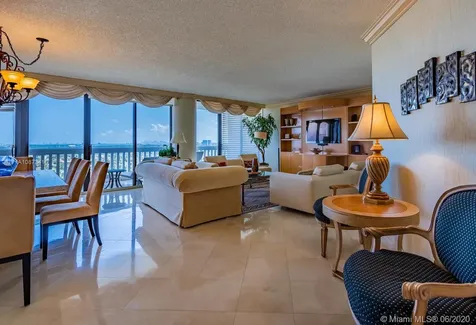 2000 Island Boulevard Aventura FL 33160