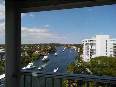 3522 Crystal Court Miami FL 33133