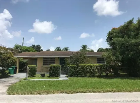 3945 SW 73rd Court Miami FL 33155