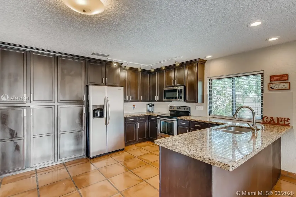 7970 NW 4th Place Plantation FL 33324