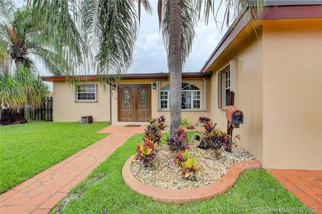 1650 SW 71st Avenue Pembroke Pines FL 33023