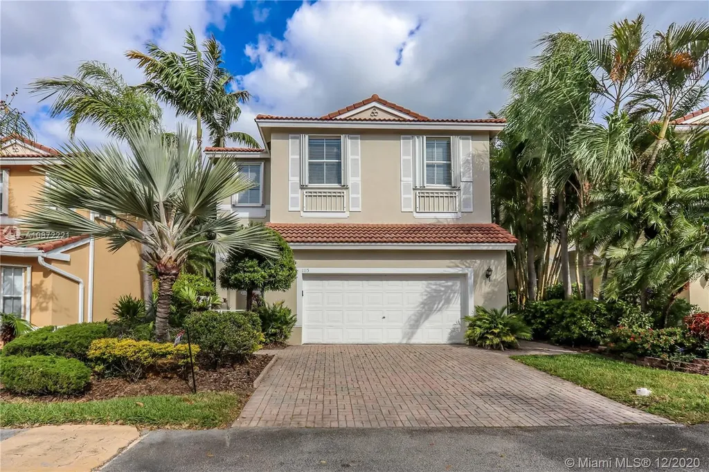 1115 Lemonwood Street Hollywood FL 33019