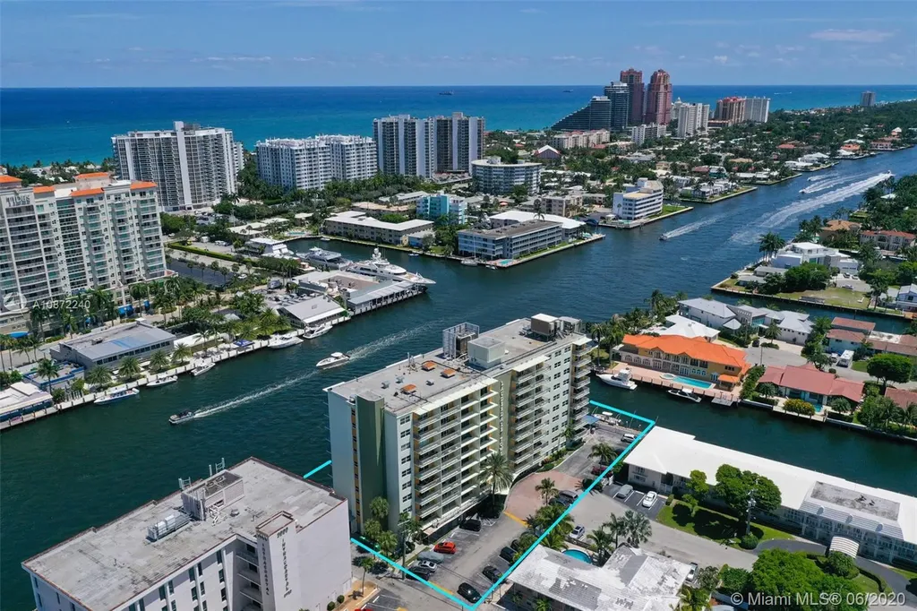 2900 NE 30th Street Fort Lauderdale FL 33306