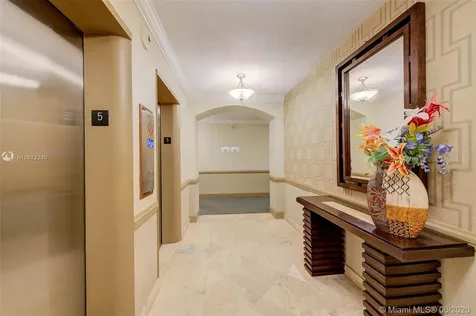 2900 NE 30th Street Fort Lauderdale FL 33306