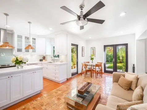 427 Giralda Avenue Coral Gables FL 33134